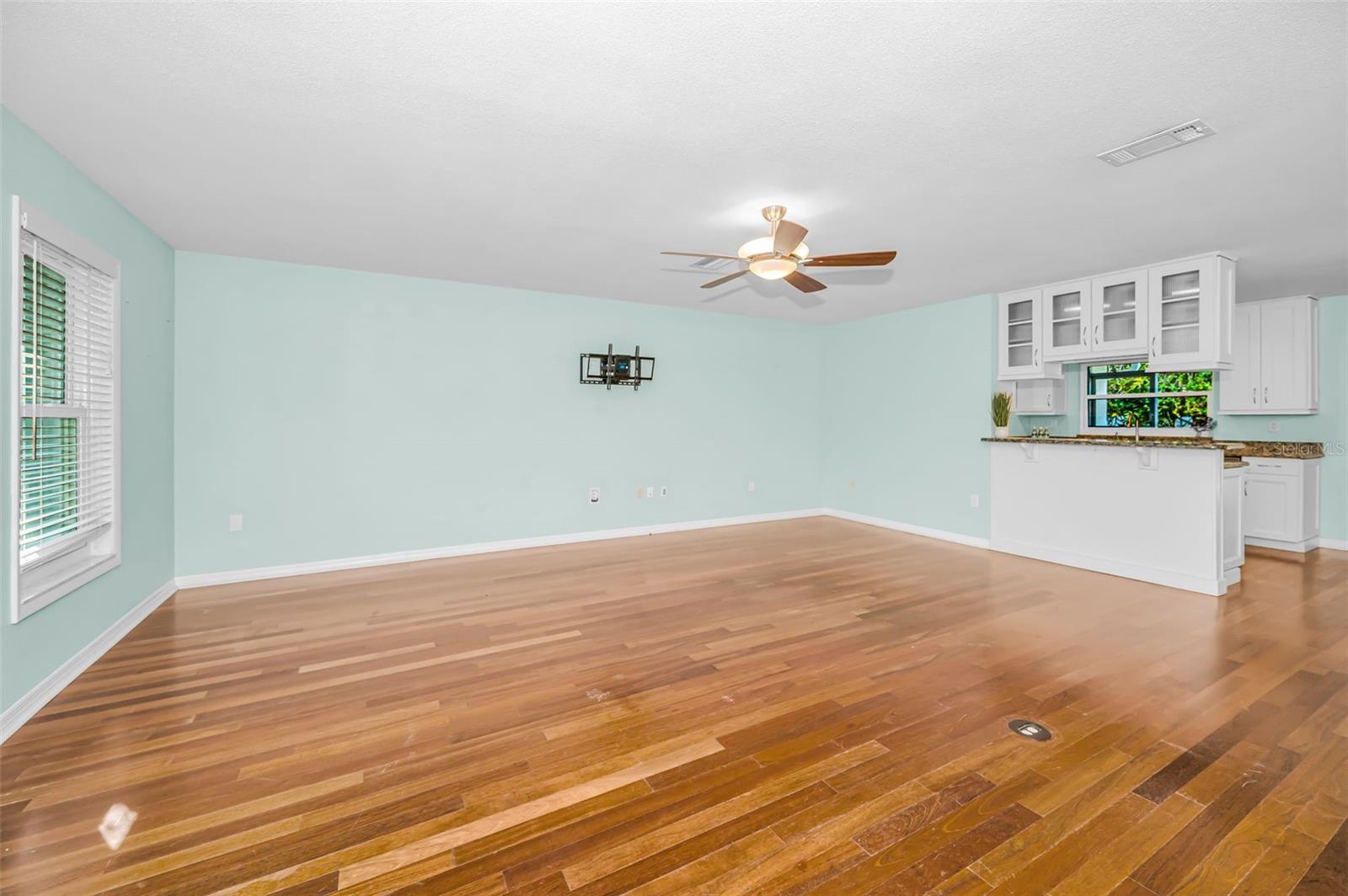 Image 15 of 58 For 1889 Mourning Dove Drive