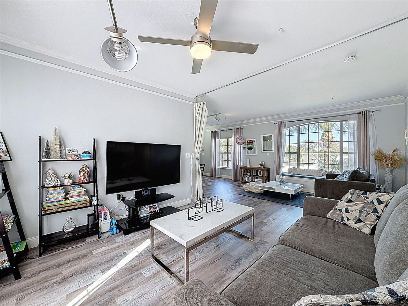 Image 12 of 60 For 4340 Bayside Village Drive 201