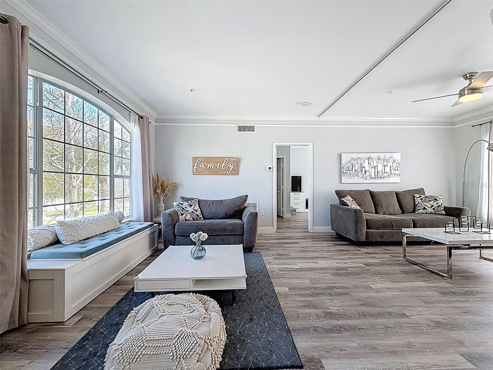 Image 15 of 60 For 4340 Bayside Village Drive 201