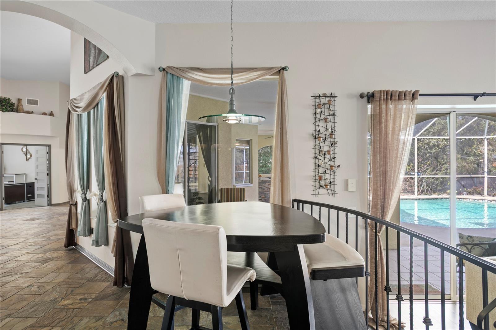 Image 15 of 60 For 10501 Cyndee Lane