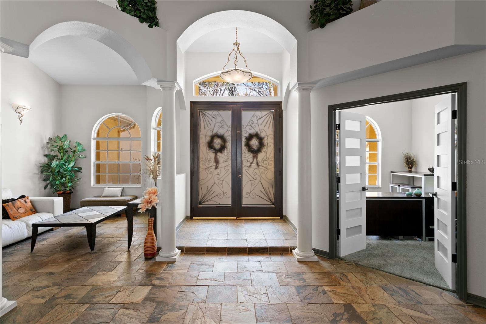 Image 7 of 60 For 10501 Cyndee Lane