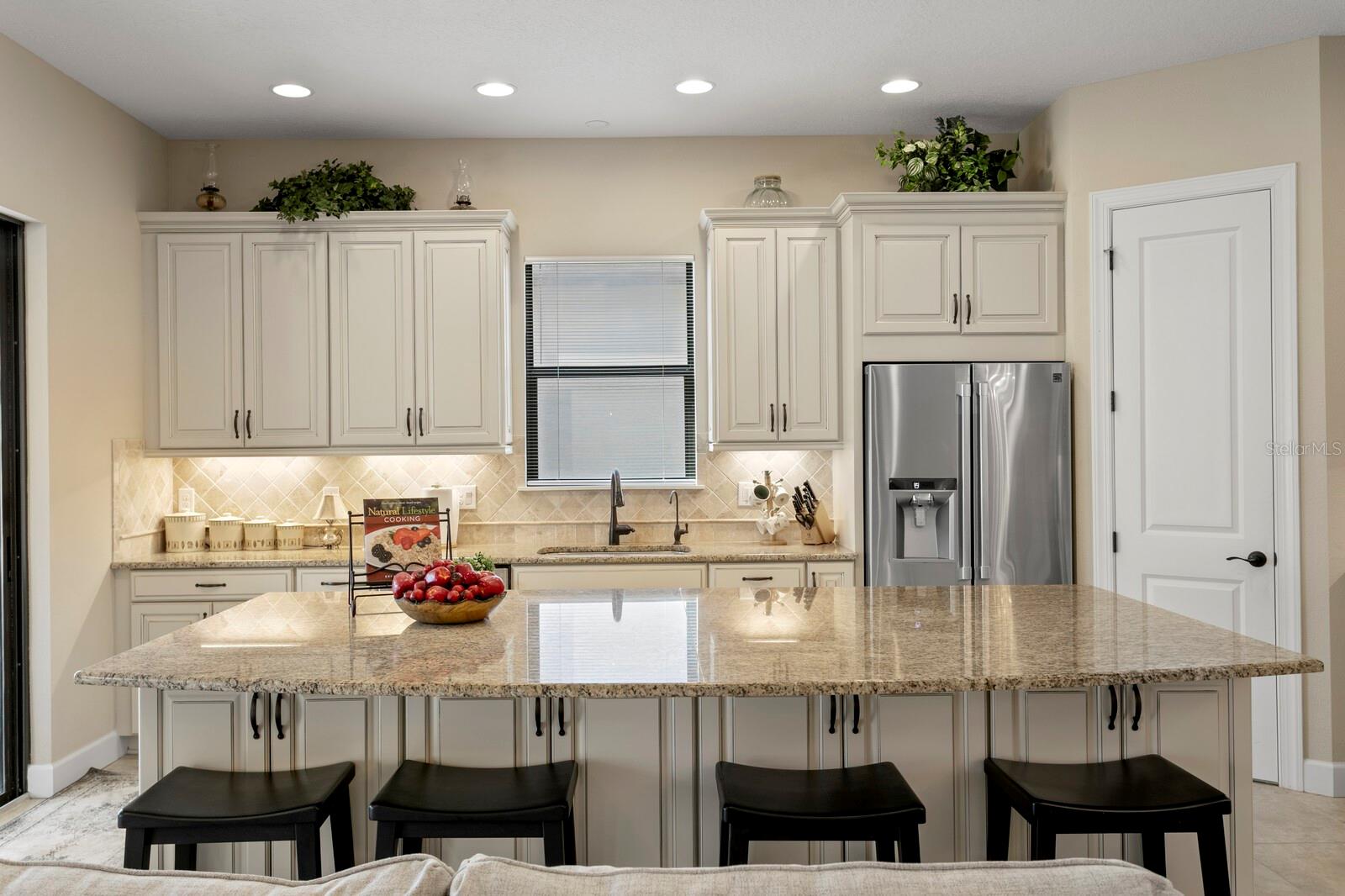 Image 16 of 57 For 8717 Sorano Villa Drive