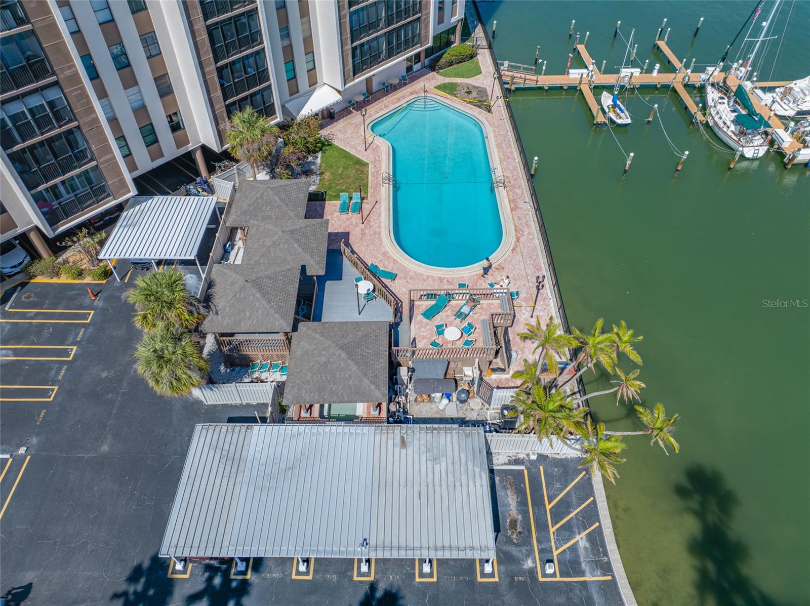 Image 13 of 54 For 10355 Paradise Boulevard 614