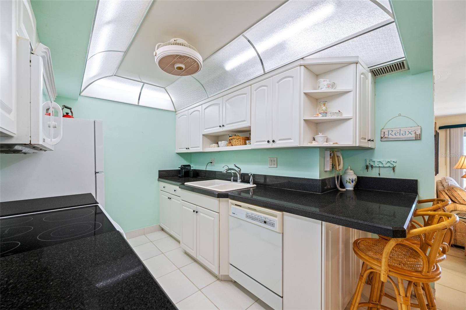 Image 18 of 54 For 10355 Paradise Boulevard 614