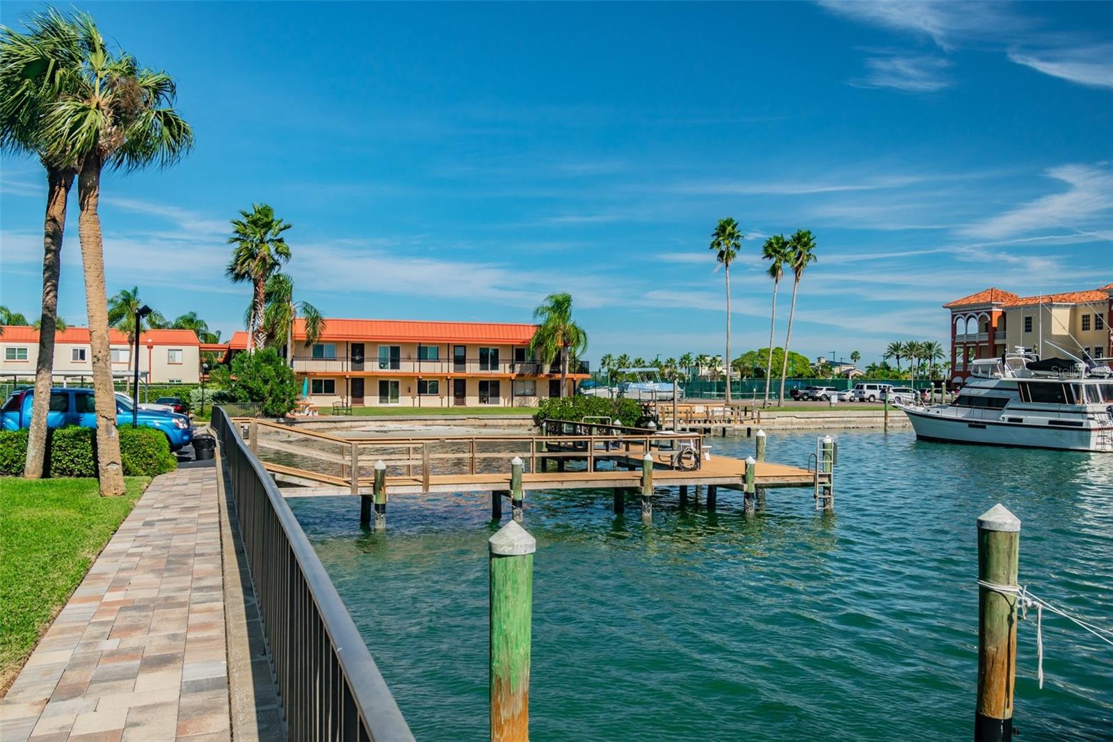 Image 46 of 54 For 10355 Paradise Boulevard 614