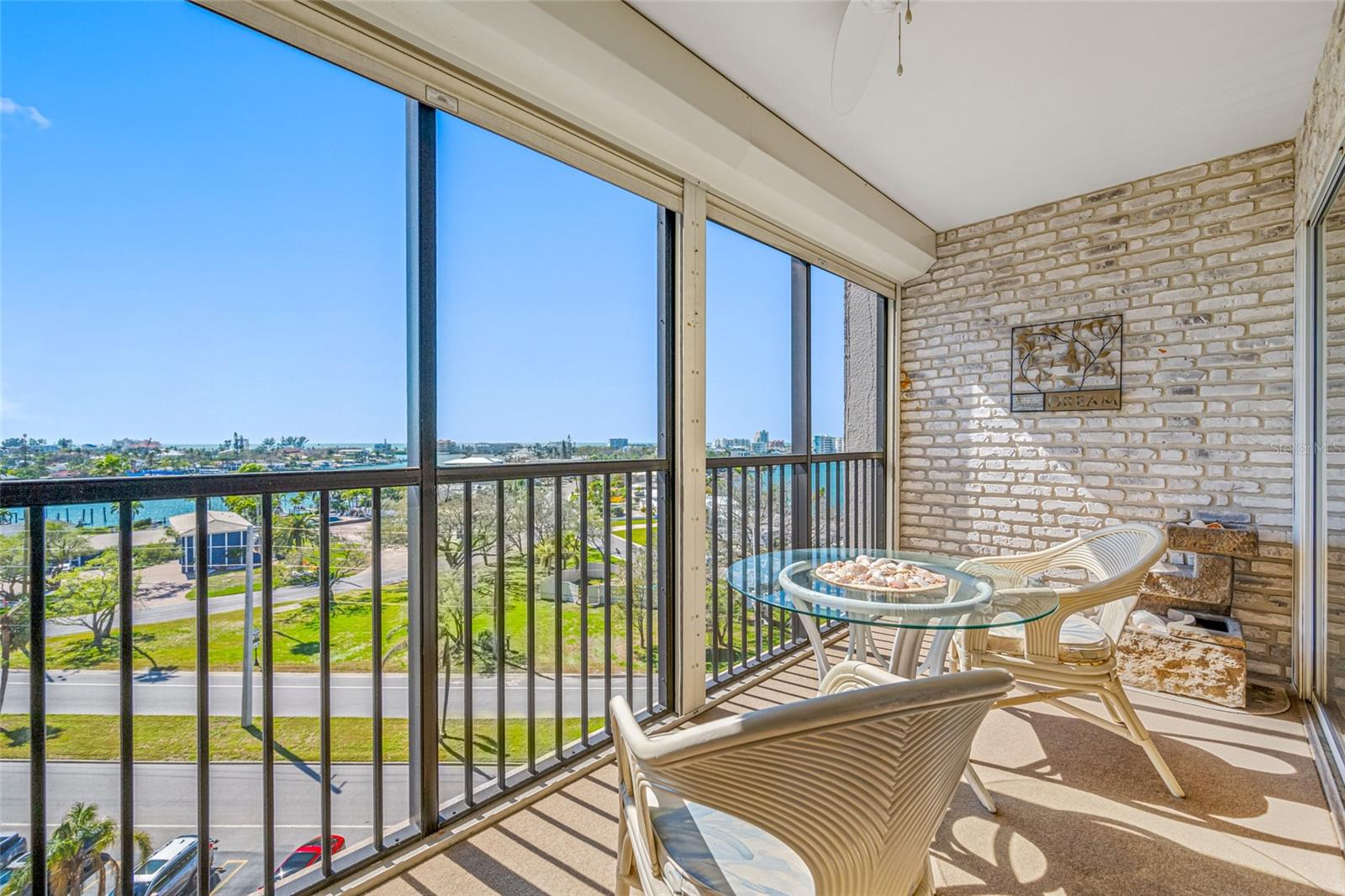 Image 9 of 54 For 10355 Paradise Boulevard 614