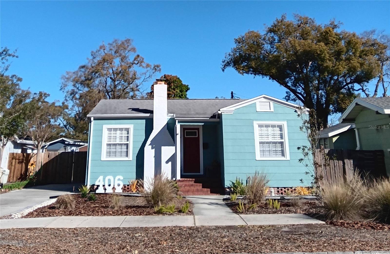 Image 3 of 22 For 406 Paris Street