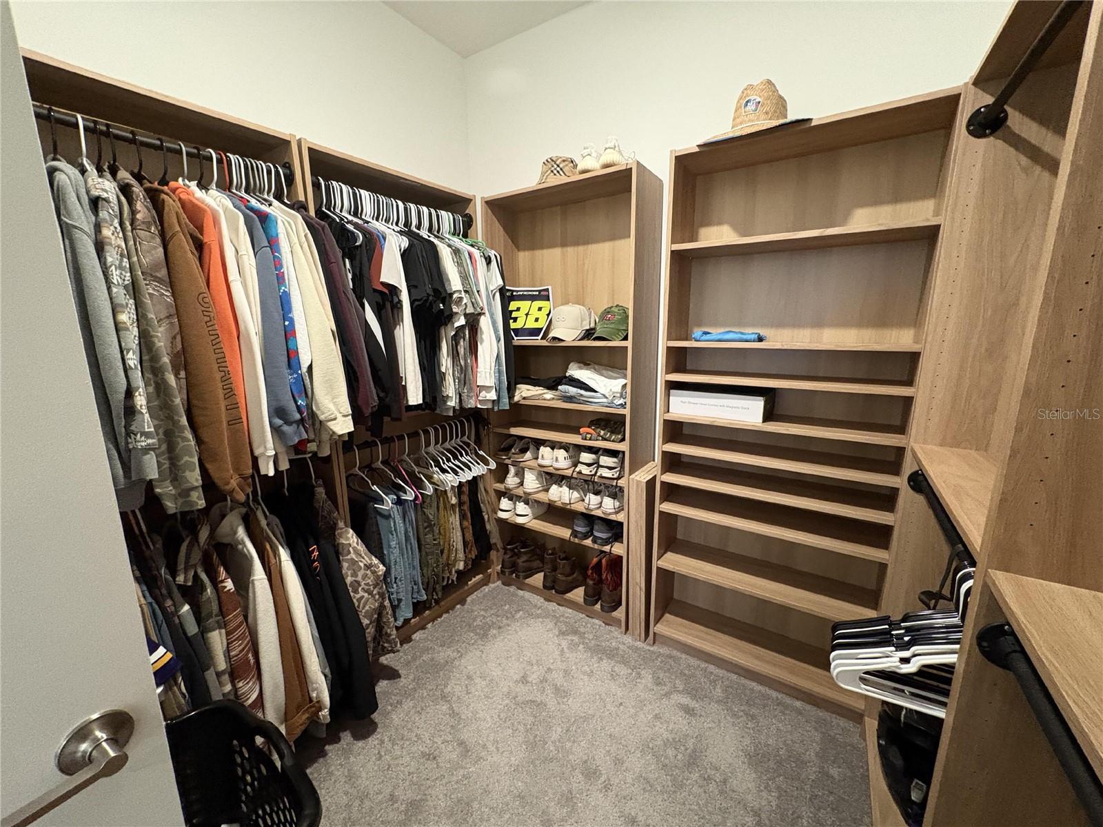 Image 21 of 38 For 11679 74th Circle E