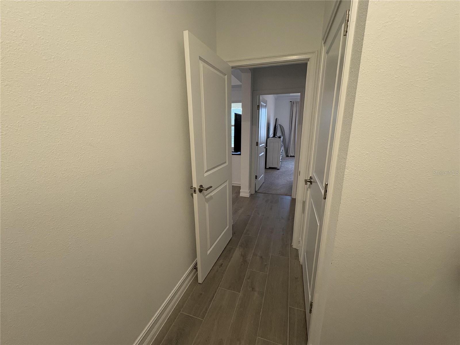 Image 31 of 38 For 11679 74th Circle E