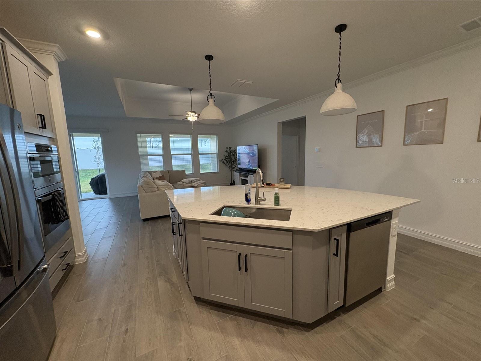 Image 6 of 38 For 11679 74th Circle E