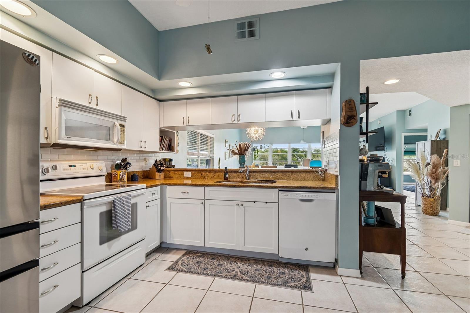 Image 13 of 88 For 6499 99th Way N 18b