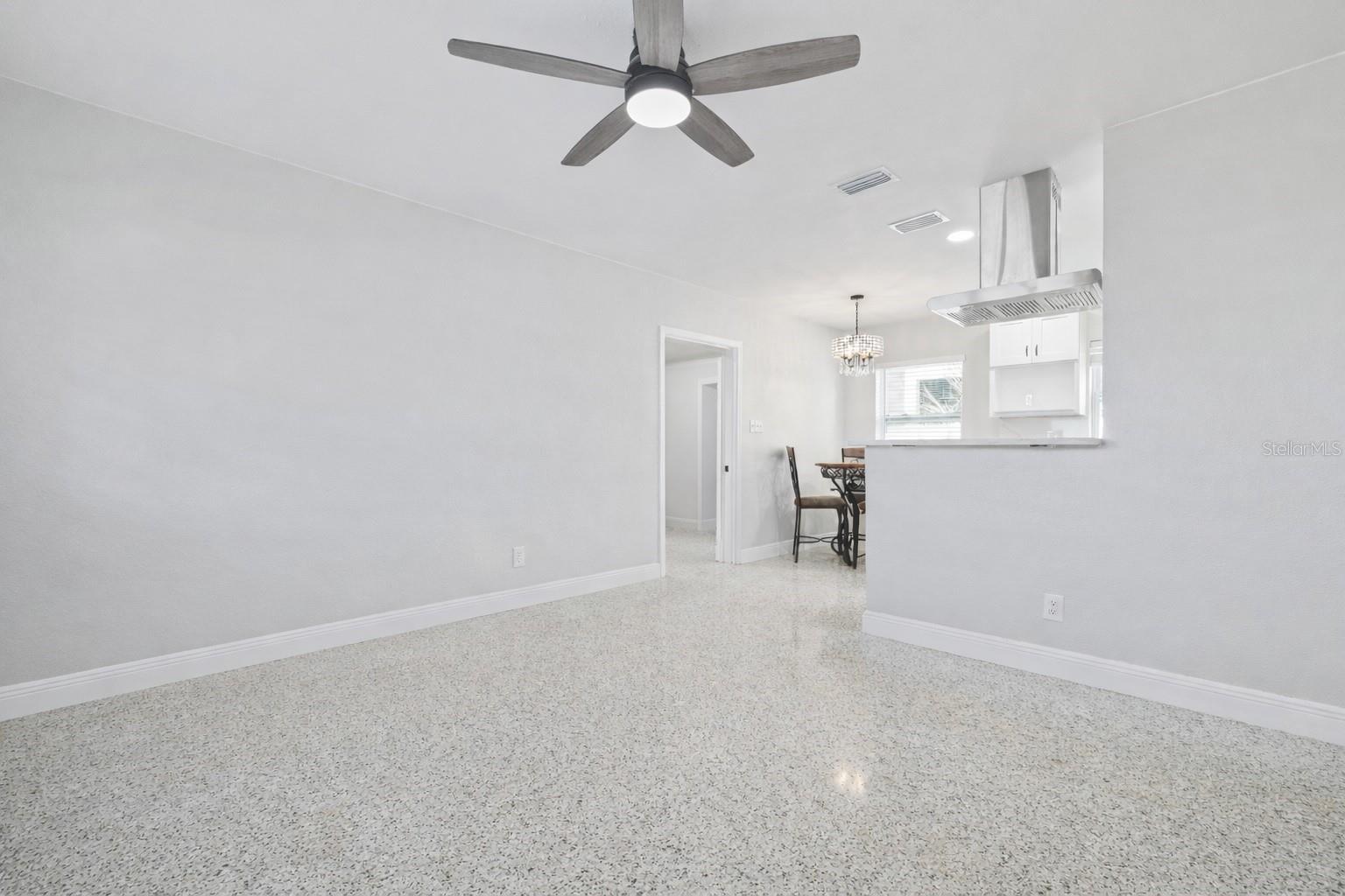 Listing photo id 1 for 540 32nd Street S