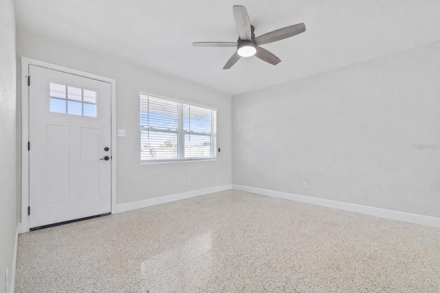 Listing photo id 5 for 540 32nd Street S