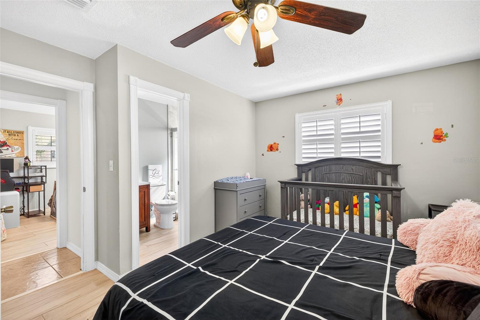 Image 14 of 39 For 219 Richmond Avenue S