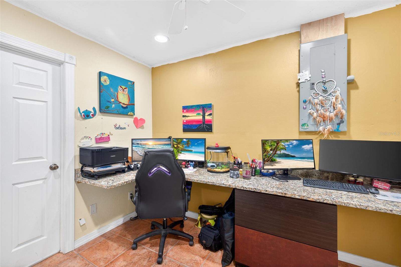 Image 22 of 39 For 219 Richmond Avenue S