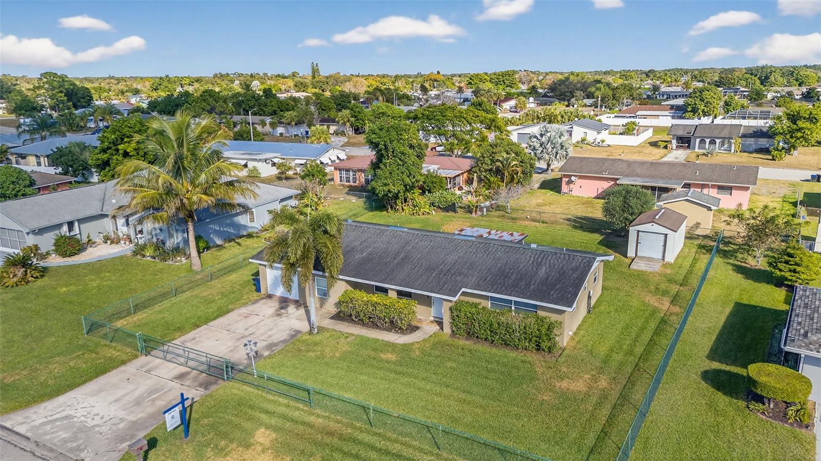 Image 29 of 39 For 219 Richmond Avenue S