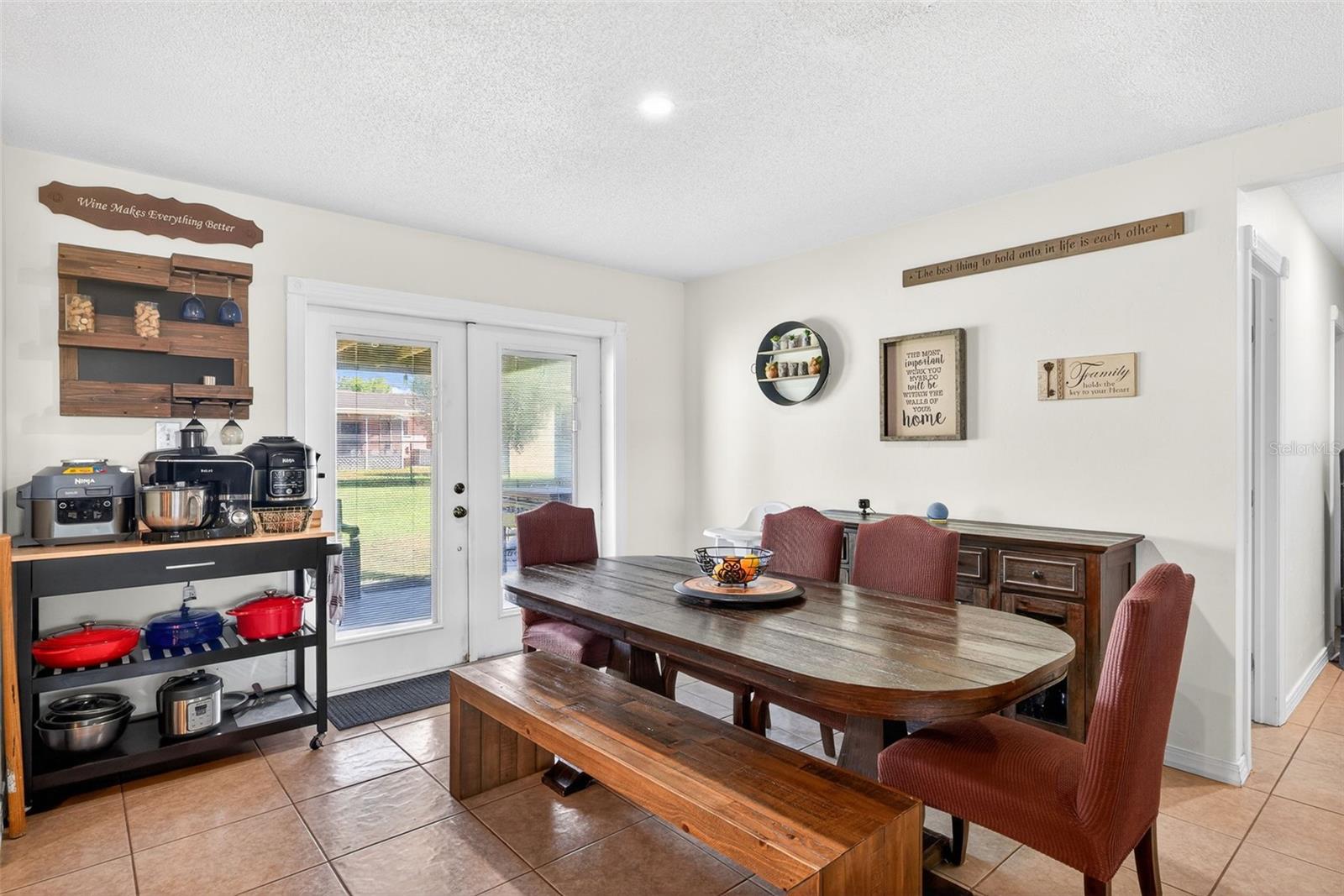 Image 7 of 39 For 219 Richmond Avenue S