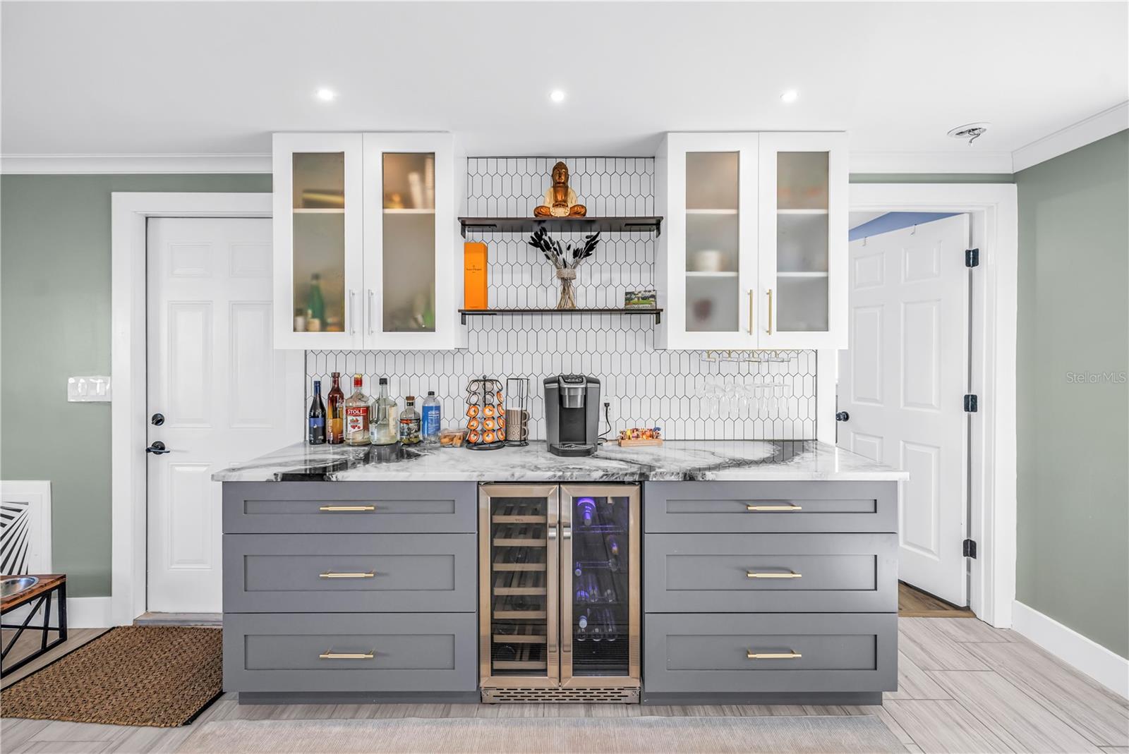 Image 22 of 54 For 354 74th Avenue Ne