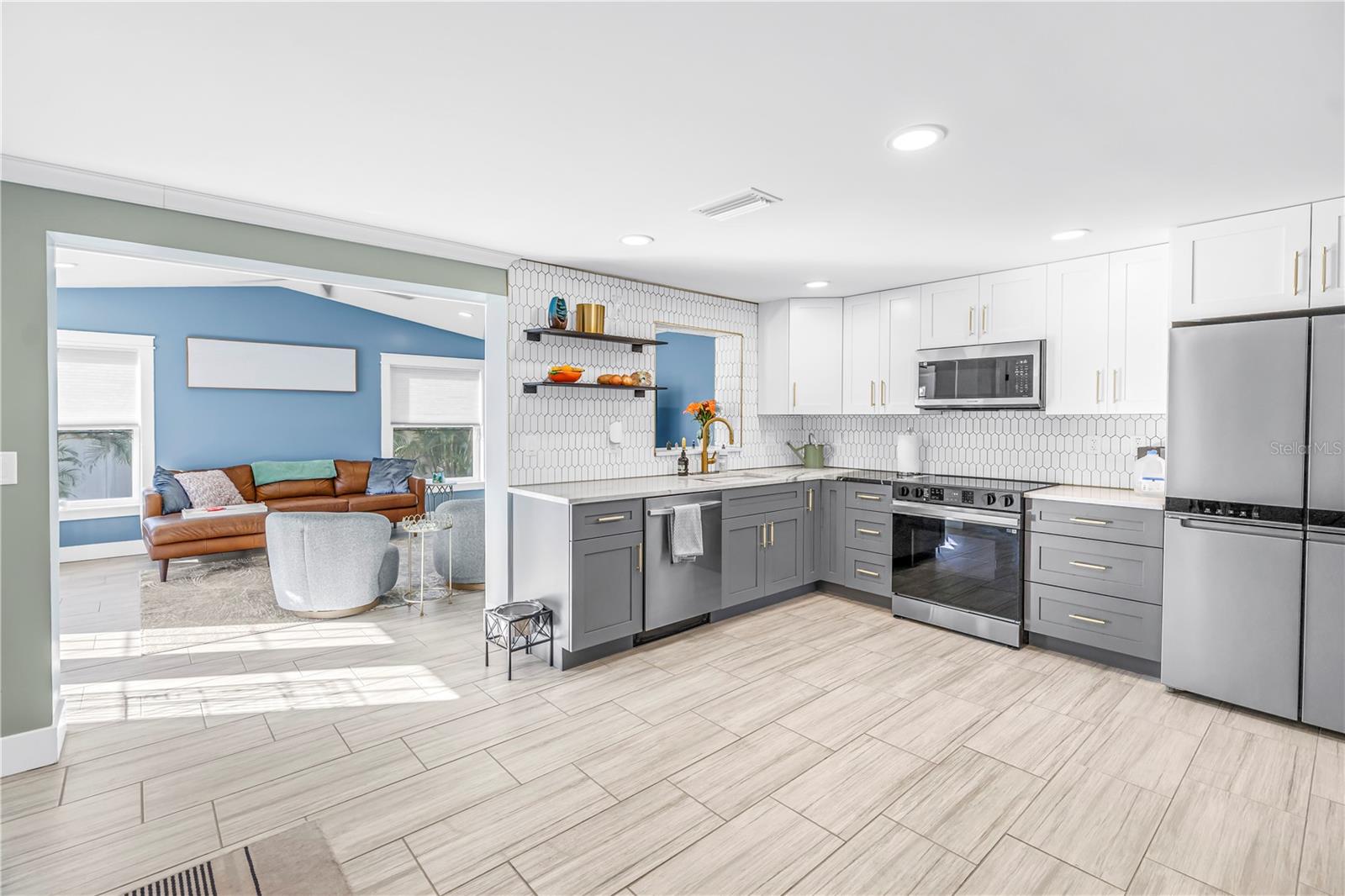 Image 23 of 54 For 354 74th Avenue Ne