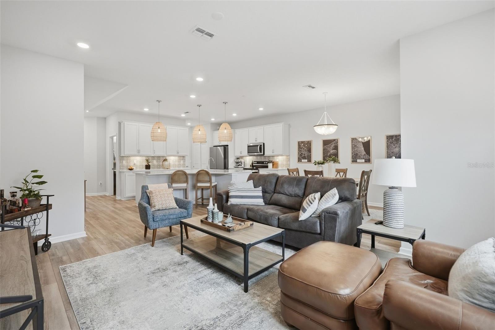 Image 5 of 31 For 343 Sandbar Avenue Ne