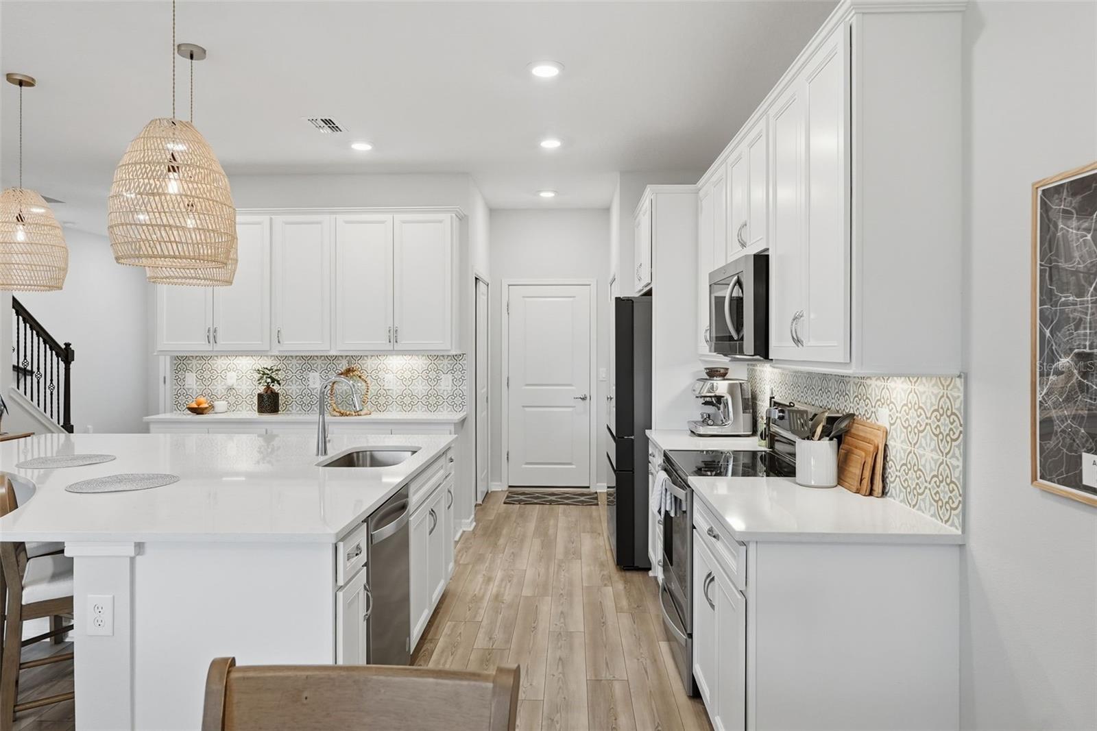 Image 6 of 31 For 343 Sandbar Avenue Ne