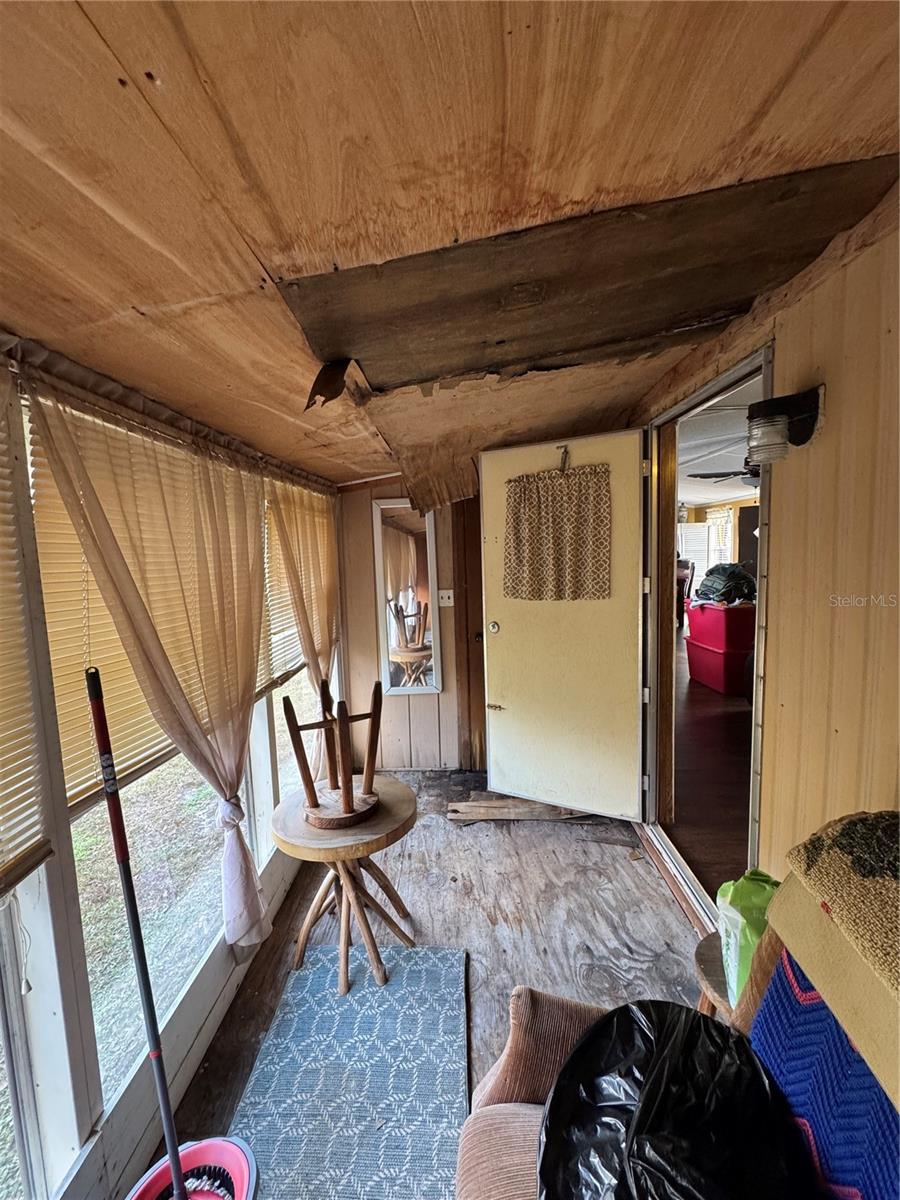 Image 17 of 24 For 12748 Via Plaza Way