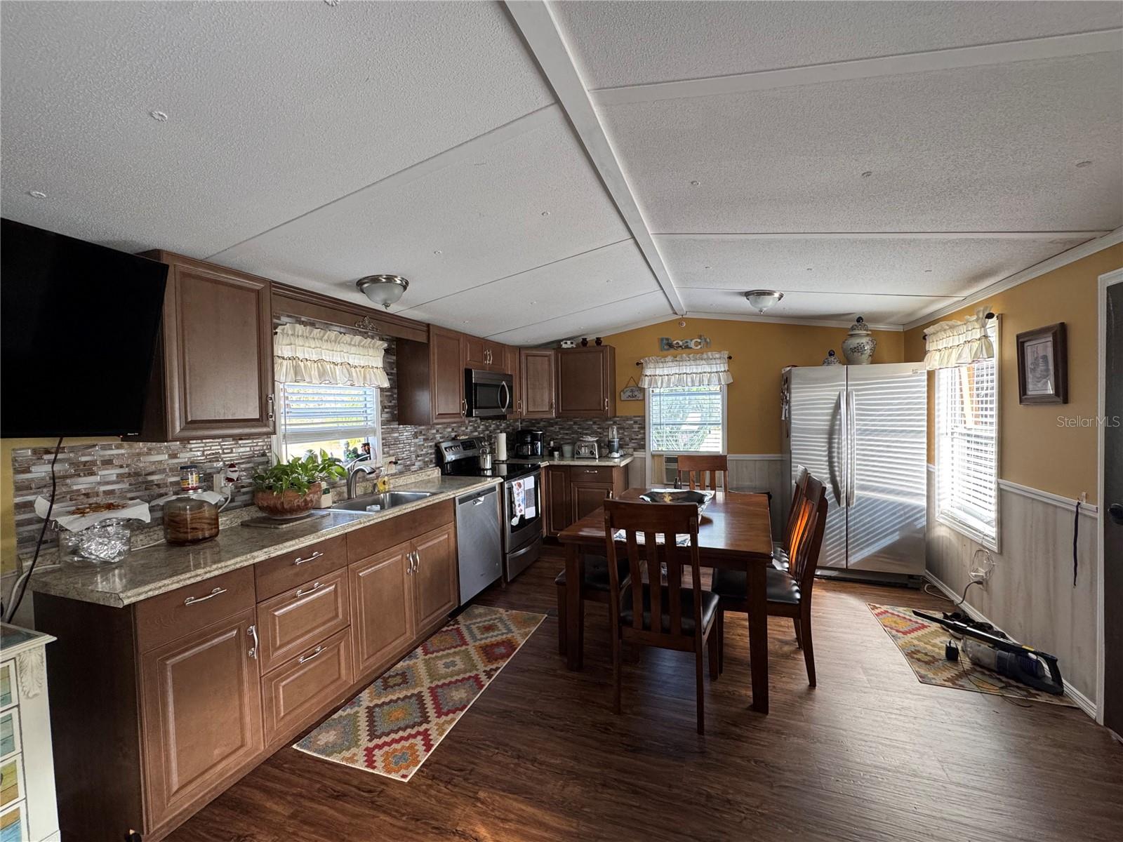 Image 7 of 24 For 12748 Via Plaza Way