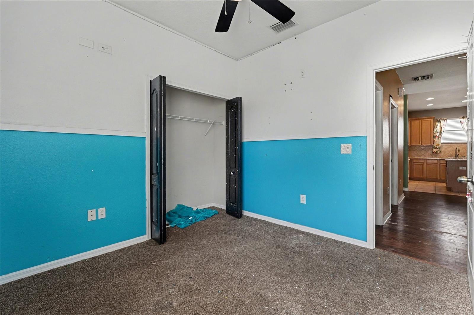 Image 20 of 31 For 11941 Palm Bay Court