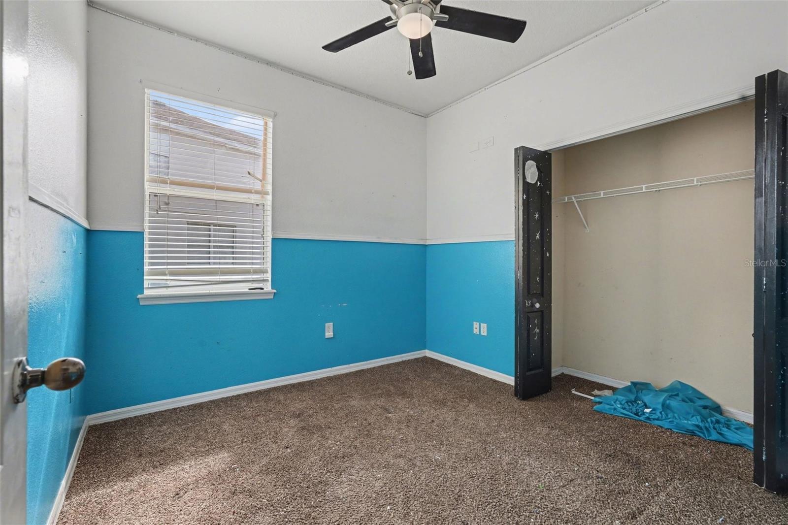 Image 21 of 31 For 11941 Palm Bay Court