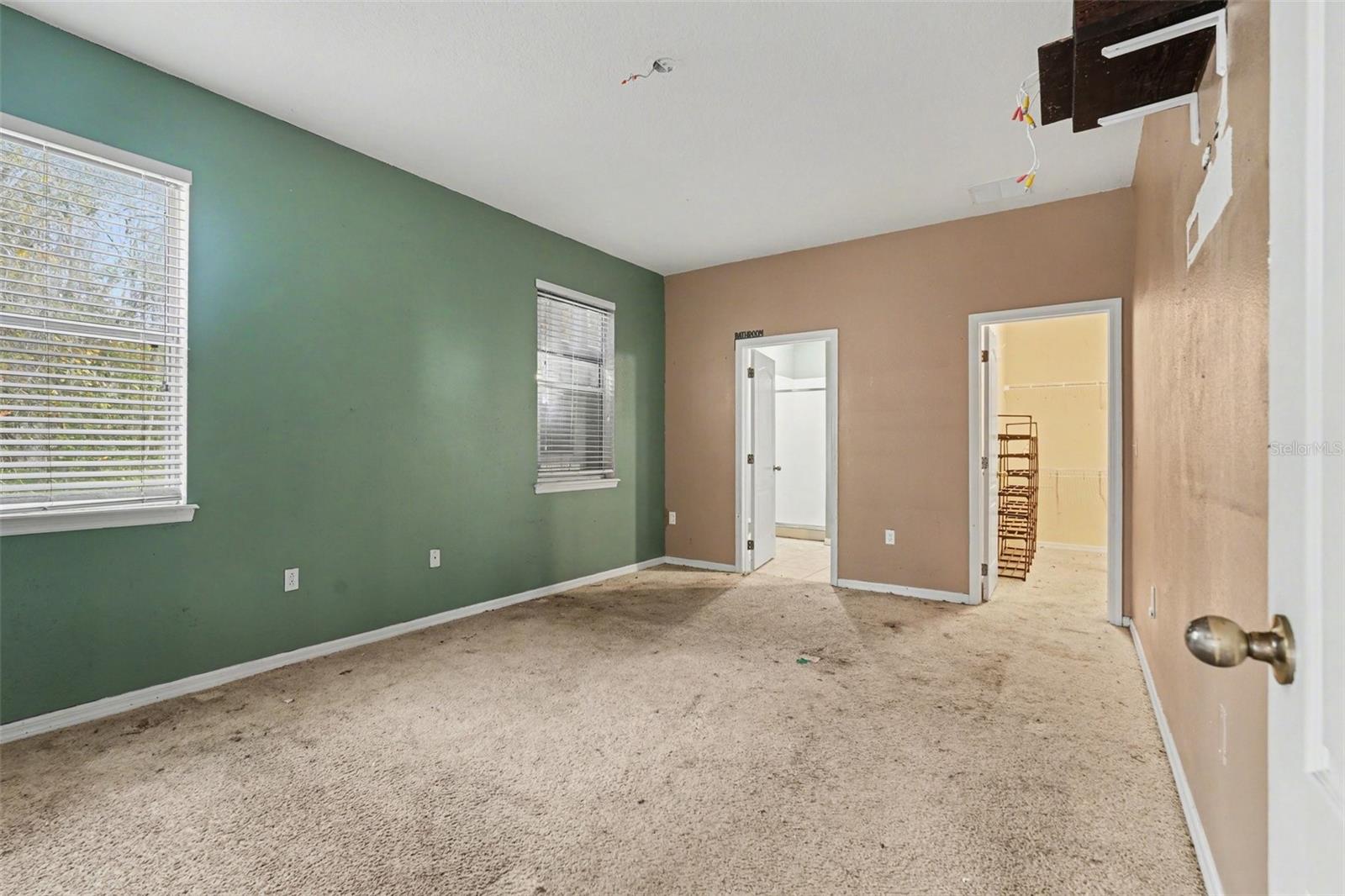 Image 27 of 31 For 11941 Palm Bay Court