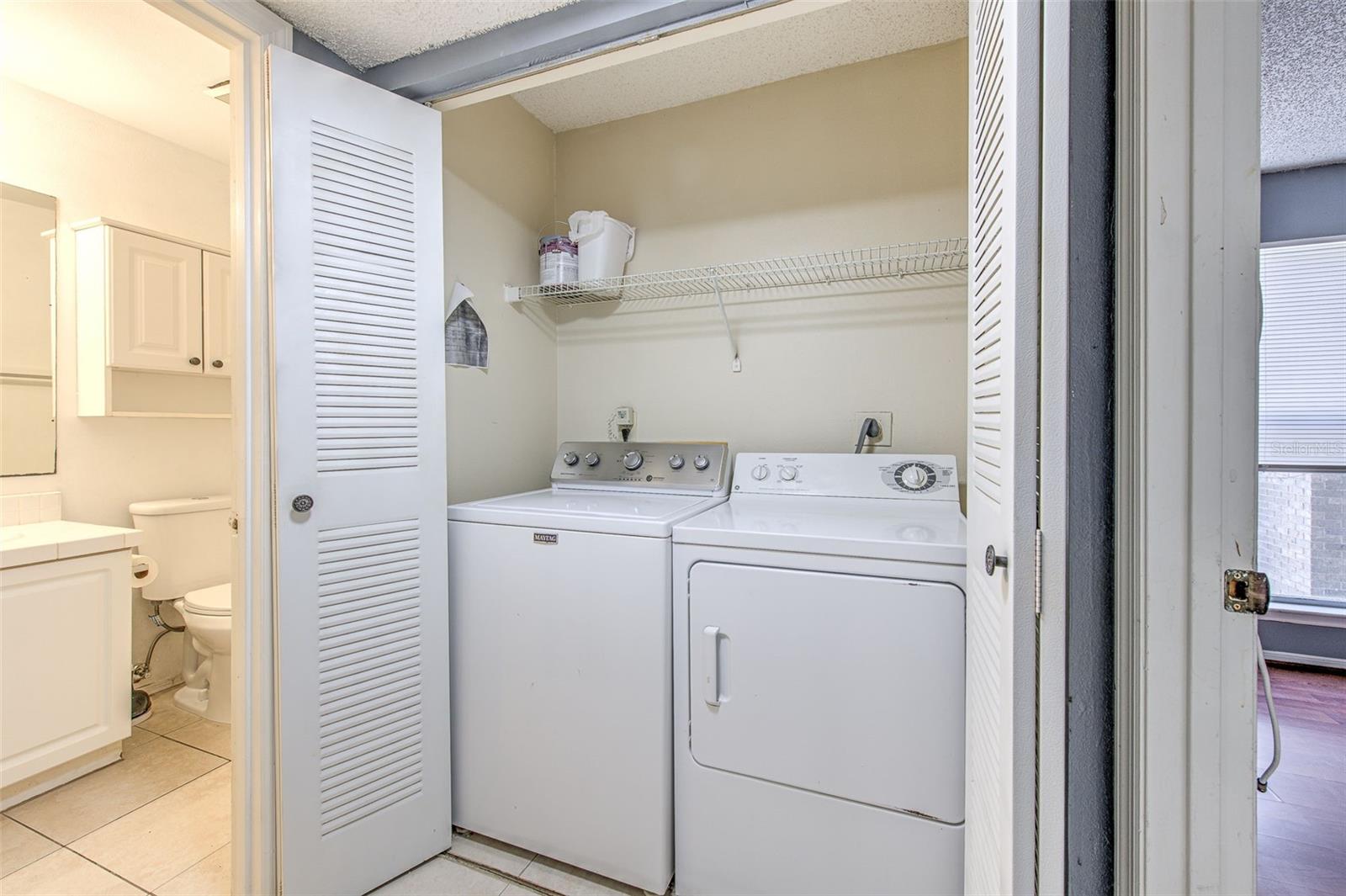 Listing photo id 16 for 10028 Strafford Oak Court 716