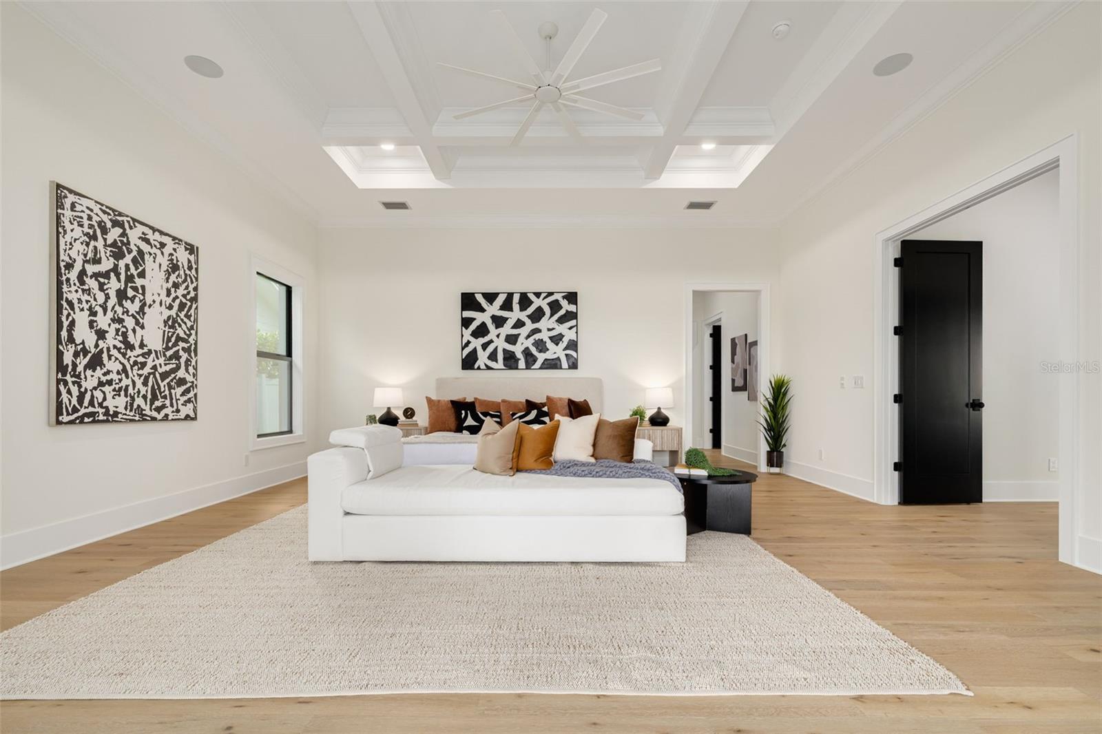 Image 17 of 49 For 634 Poinsettia Road