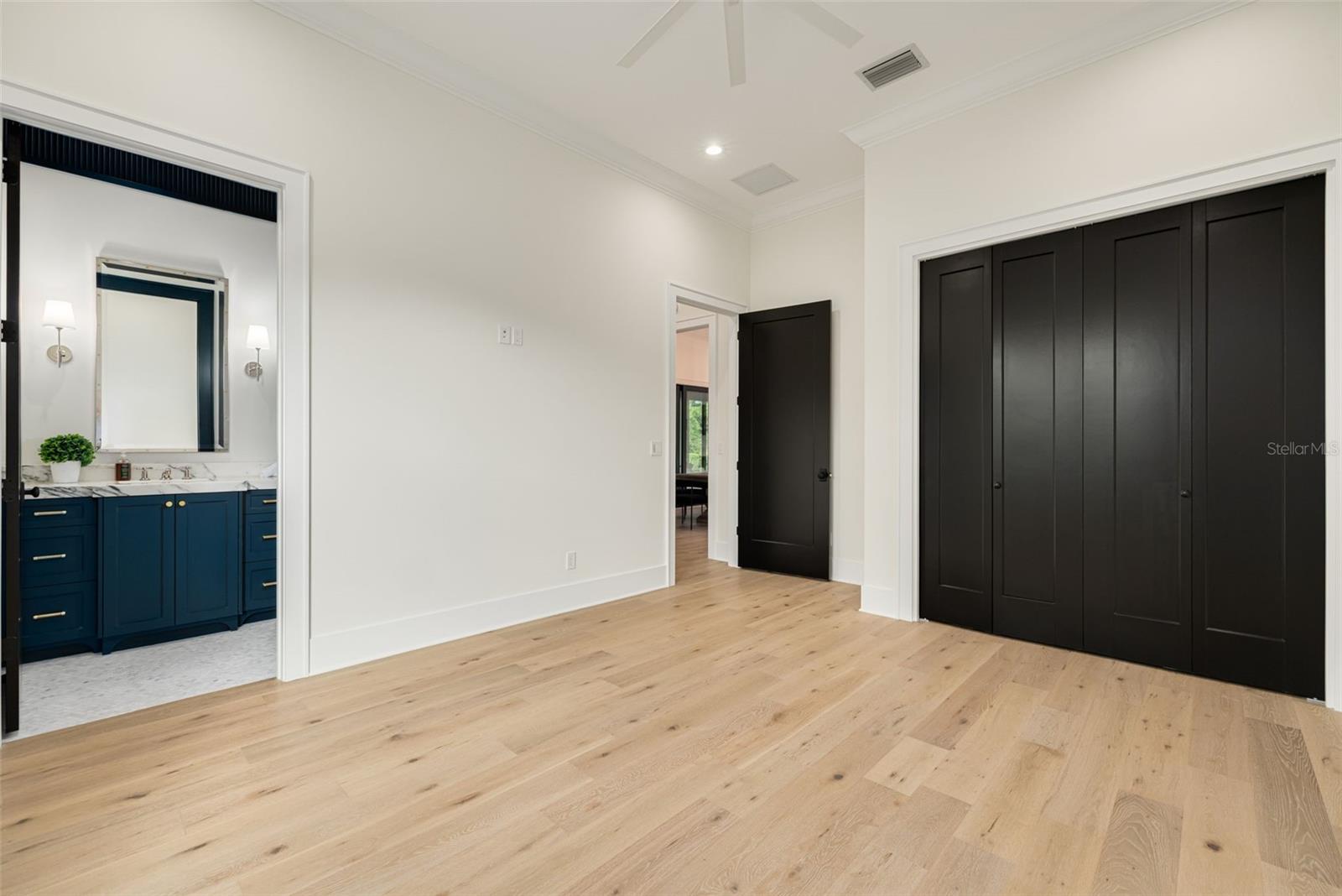 Image 23 of 49 For 634 Poinsettia Road