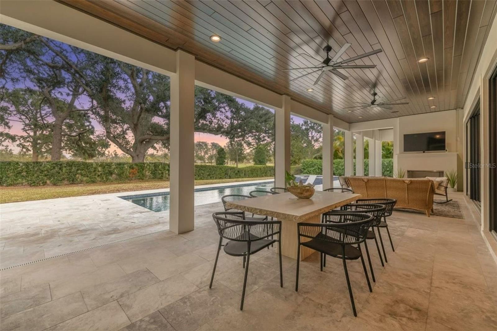 Image 46 of 49 For 634 Poinsettia Road