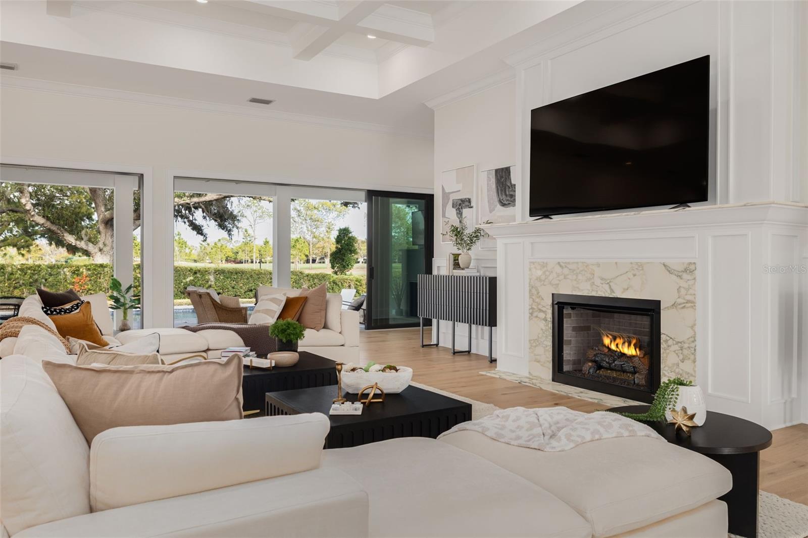 Image 7 of 49 For 634 Poinsettia Road