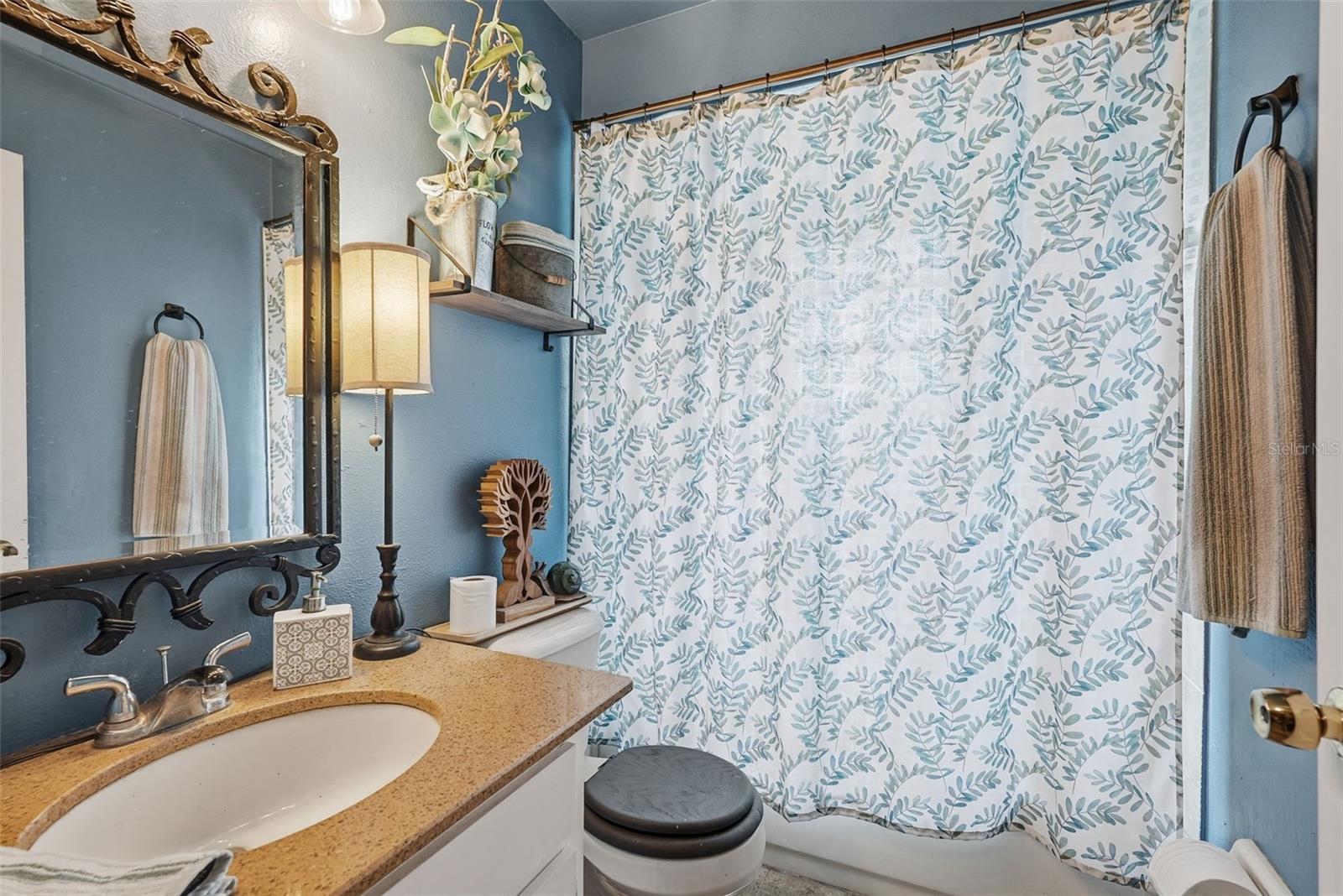 Image 13 of 26 For 17603 Cranbrook Drive