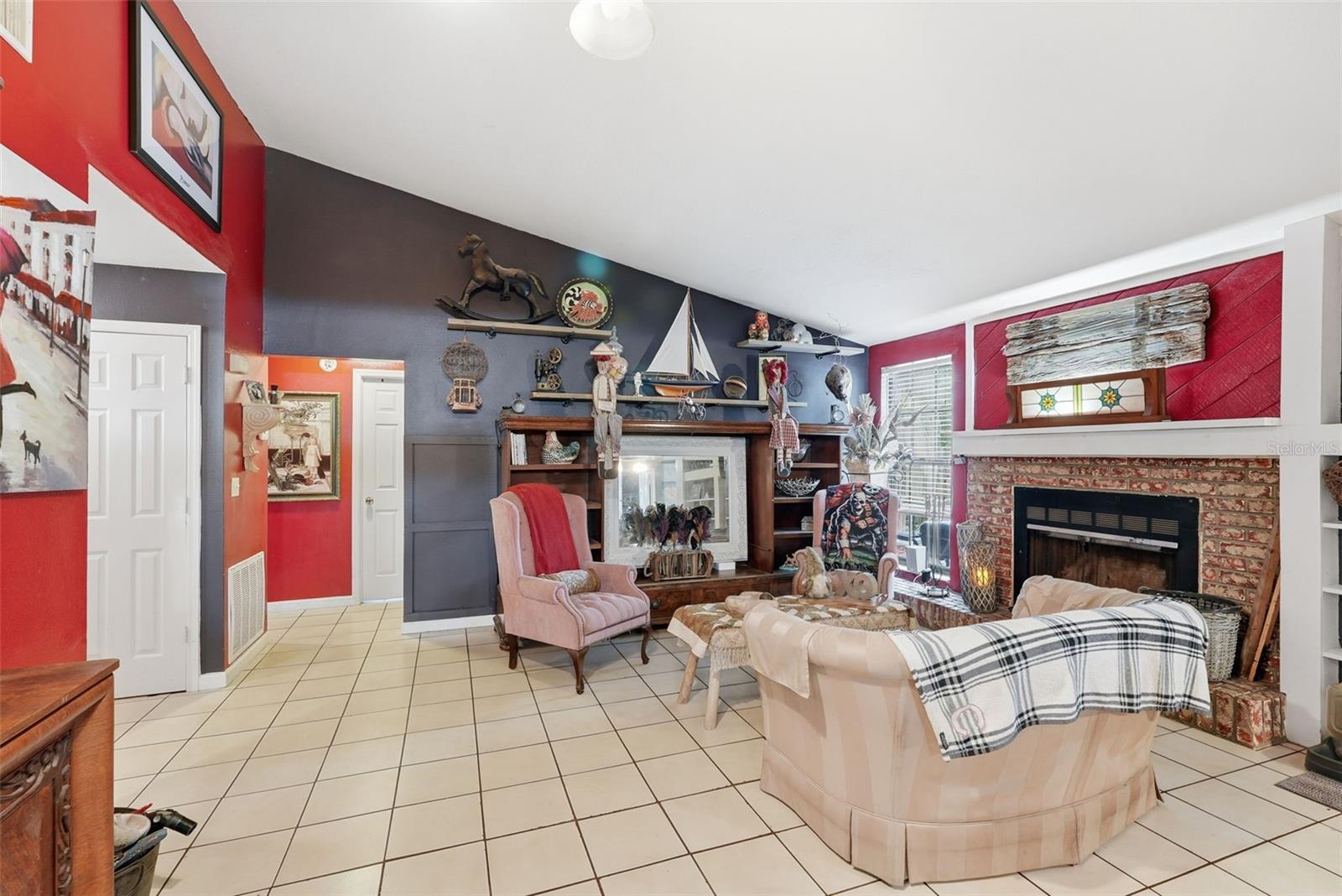 Image 5 of 26 For 17603 Cranbrook Drive