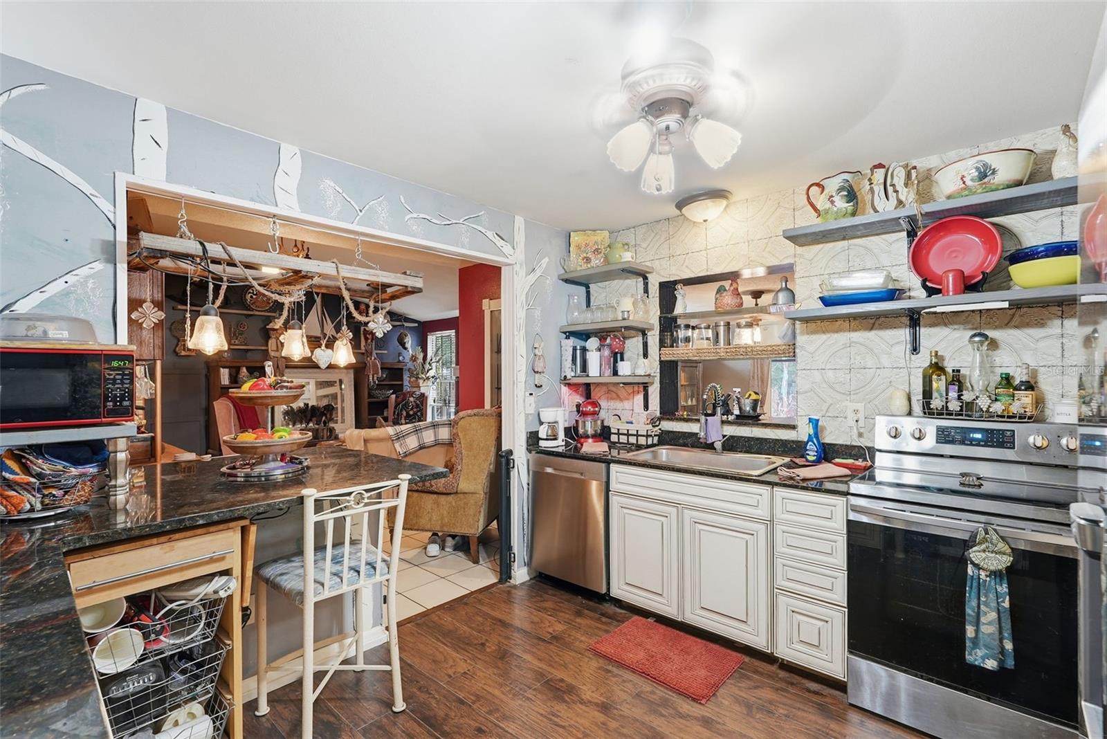 Image 9 of 26 For 17603 Cranbrook Drive