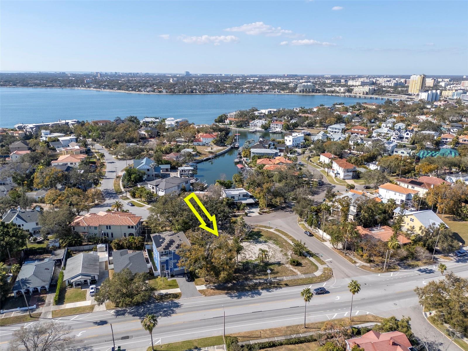 Listing photo id 4 for 116 Davis Boulevard