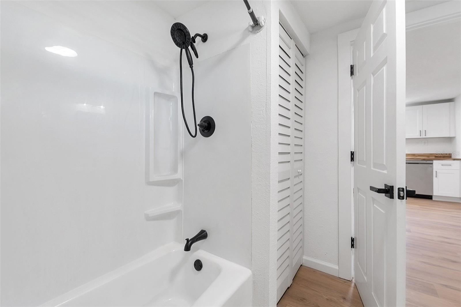 Image 24 of 37 For 110 1st Street