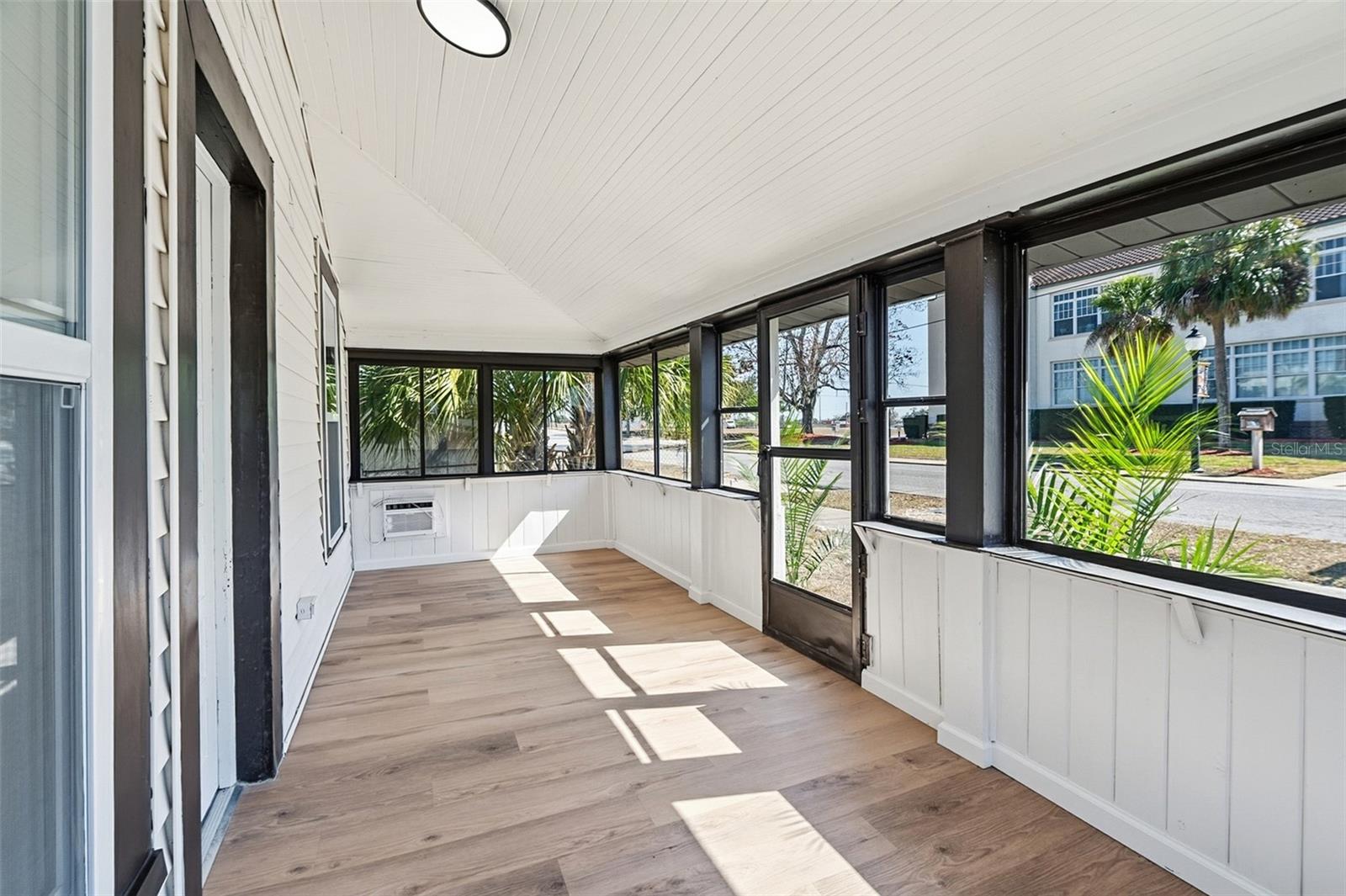 Image 6 of 37 For 110 1st Street