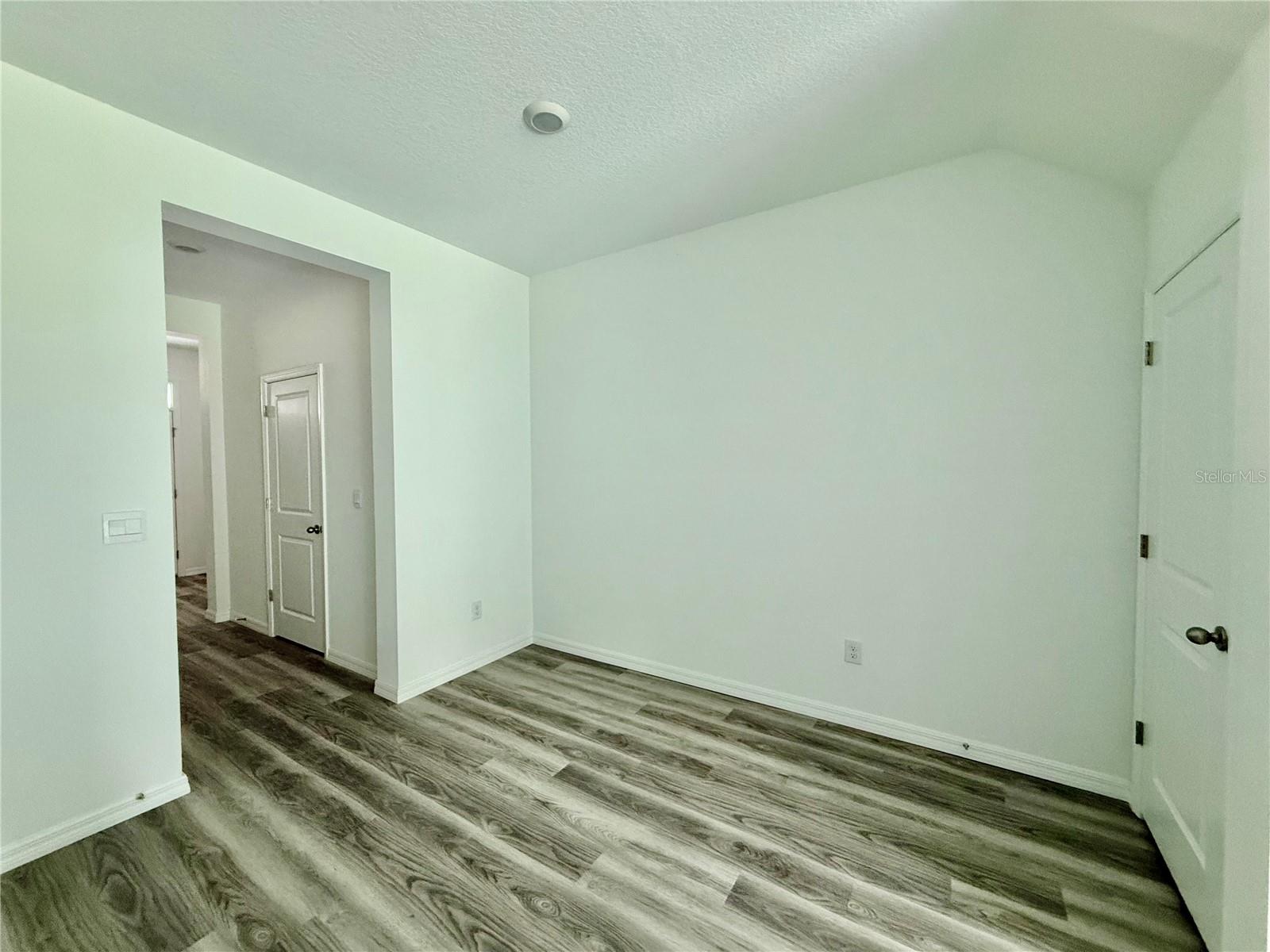 Image 6 of 23 For 11406 Velvet Apricot Drive