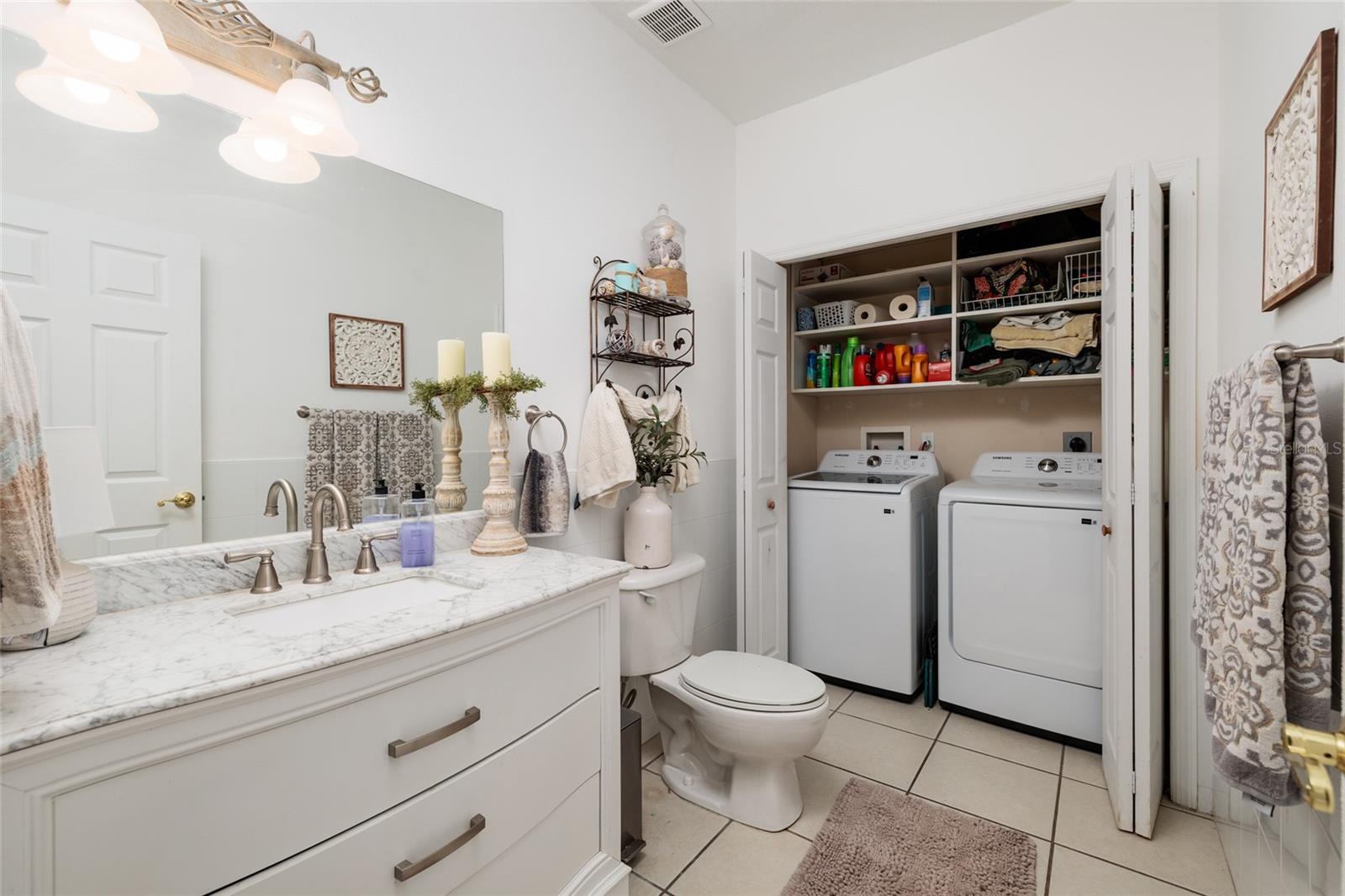 Listing photo id 22 for 407 8th Avenue N