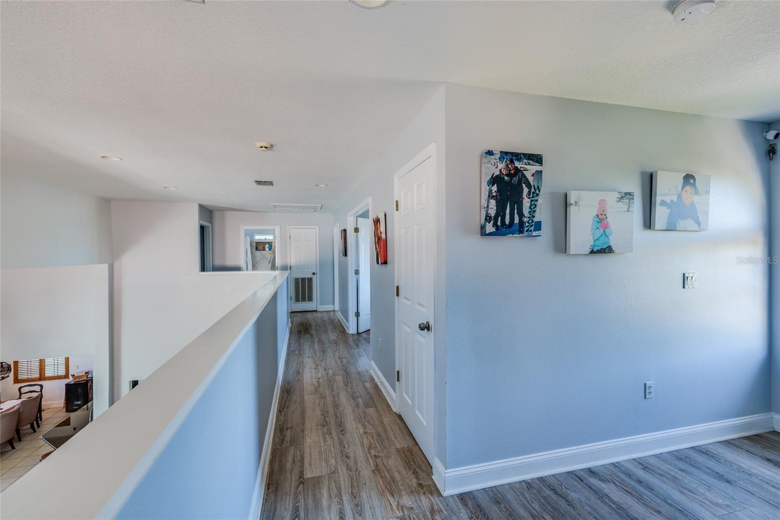 Listing photo id 27 for 407 8th Avenue N