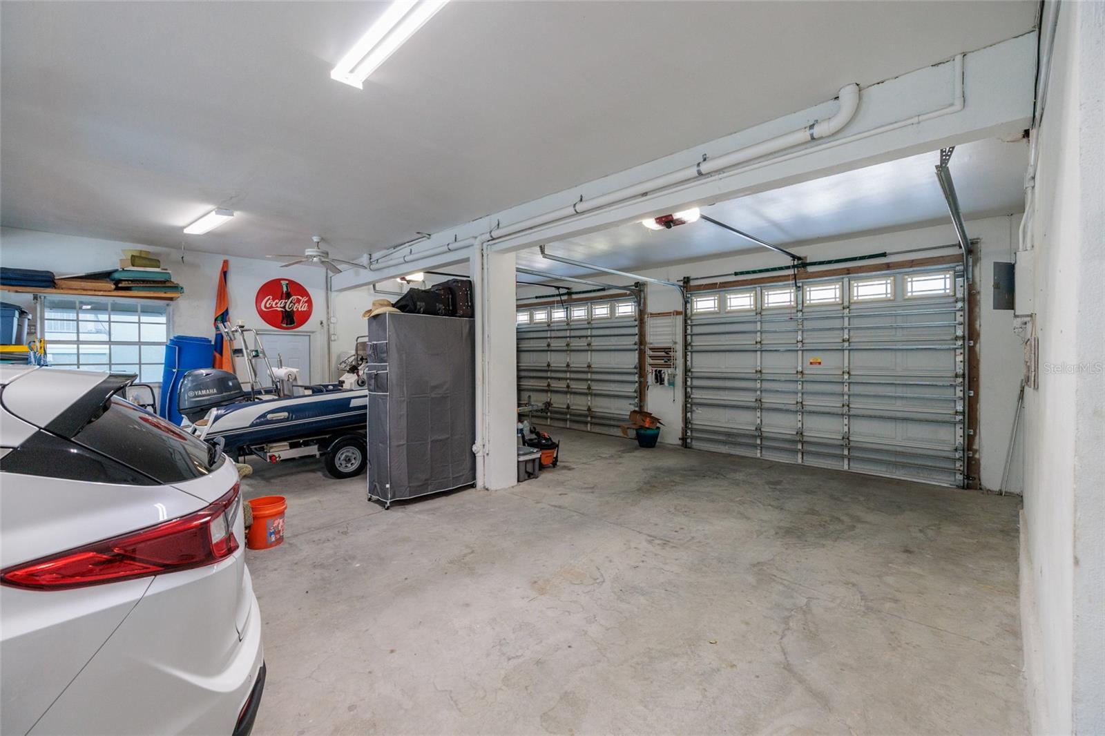 Listing photo id 33 for 407 8th Avenue N