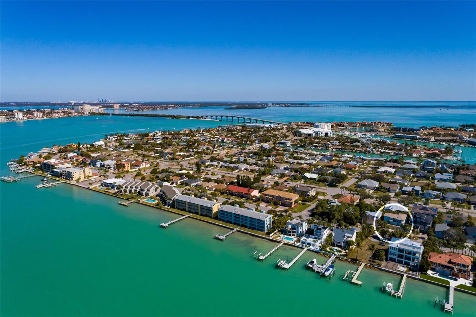 Listing photo id 53 for 407 8th Avenue N