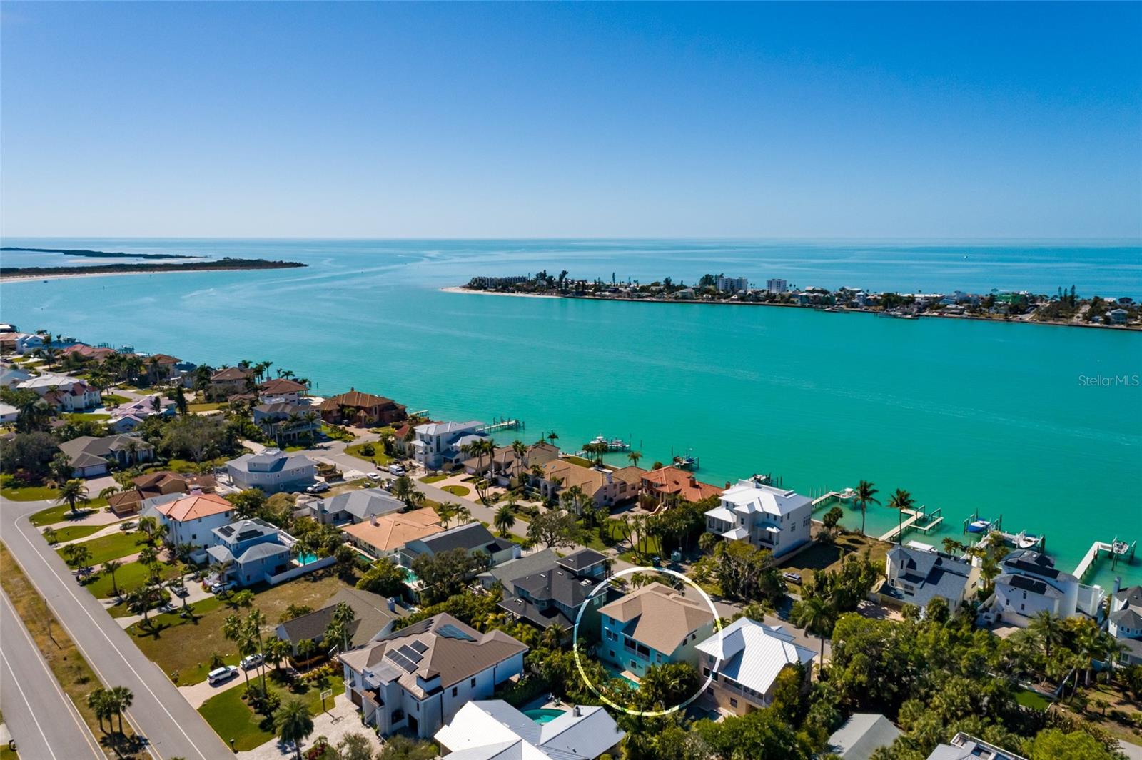 Listing photo id 54 for 407 8th Avenue N