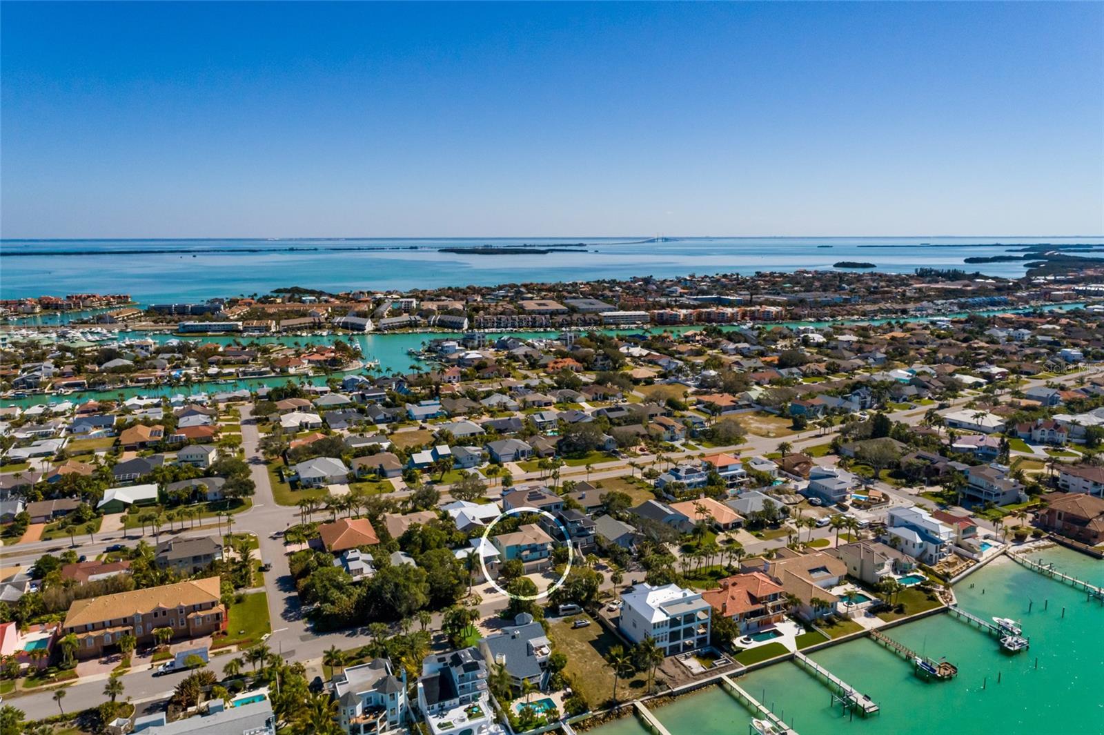 Listing photo id 64 for 407 8th Avenue N