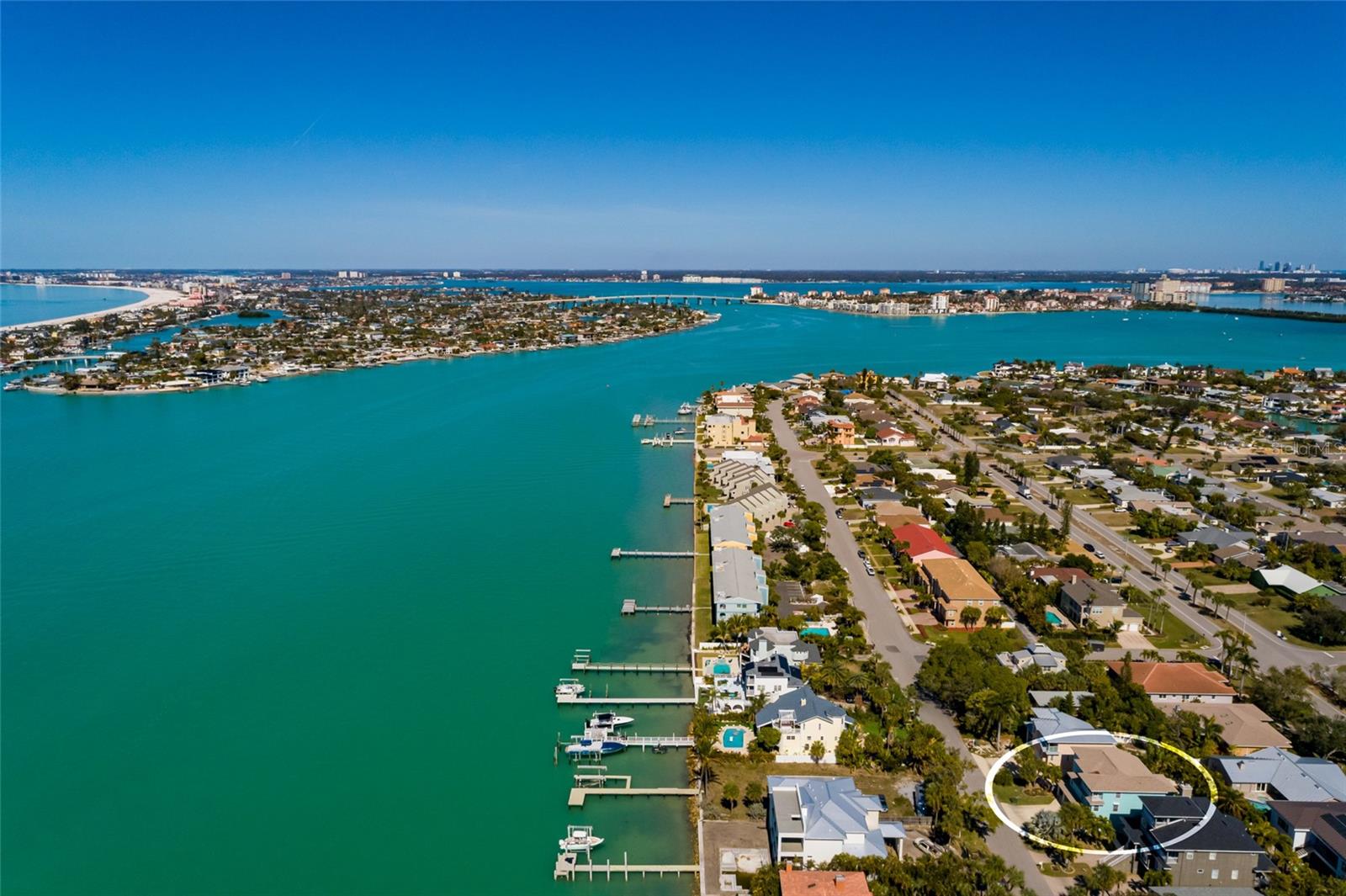 Listing photo id 69 for 407 8th Avenue N