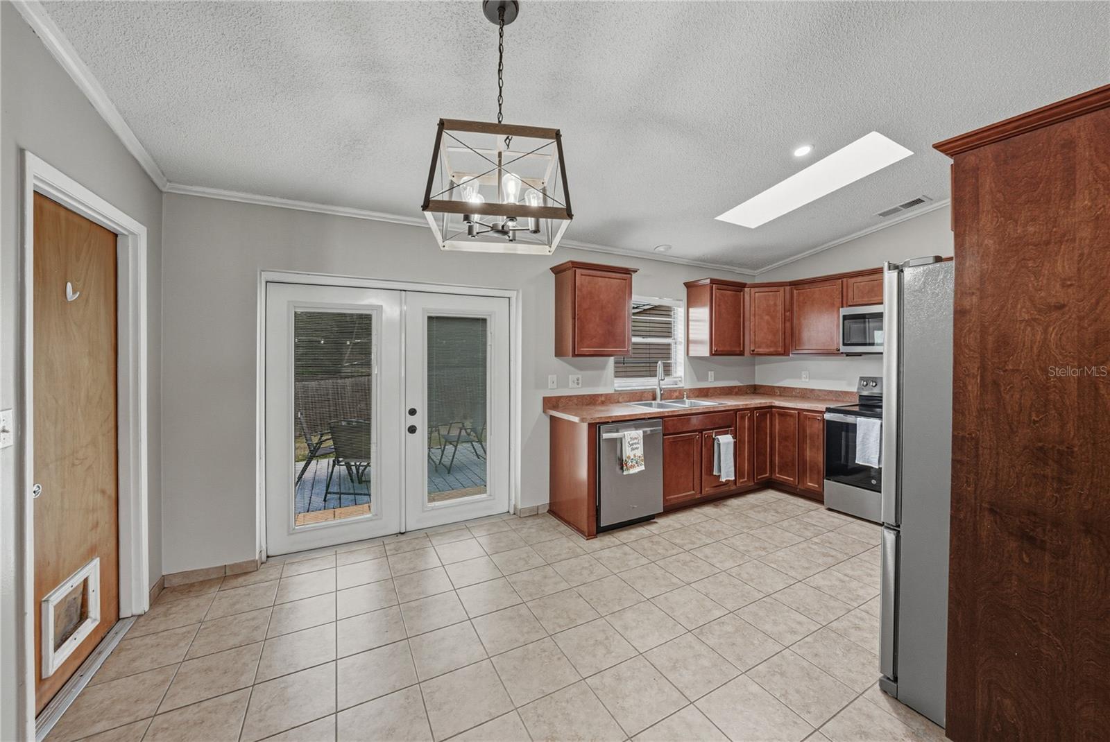 Image 10 of 30 For 36547 Jackson Avenue